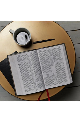 Image of KJV Holy Bible: Giant Print with 53,000 Cross References, Black Bonded Leather, Red Letter, Comfort Print: King James Version