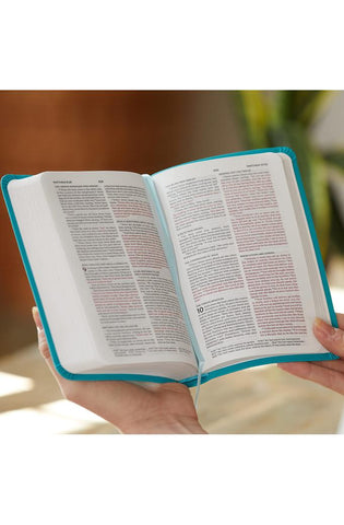 Image of NKJV, Value Thinline Bible, Blue Leathersoft, Red Letter, Comfort Print: Holy Bible, New King James Version