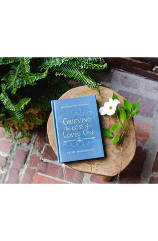 Image of Grieving the Loss of a Loved One: A Devotional of Comfort as You Mourn