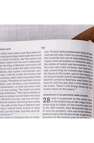 Image of NKJV, Value Thinline Bible, Large Print, Turquoise Leathersoft, Red Letter, Comfort Print: Holy Bible, New King James Version