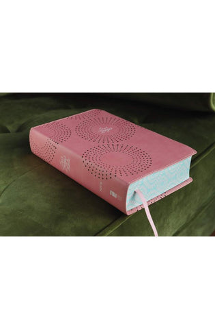 Image of NIV, True Images Bible, Leathersoft, Pink, Printed Page Edges: The Bible for Teen Girls