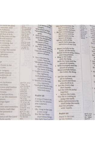 Image of NKJV Holy Bible, Giant Print Center-Column Reference Bible, Black Leather-look, Thumb Indexed, 72,000+ Cross References, Red Letter, Comfort Print: New King James Version