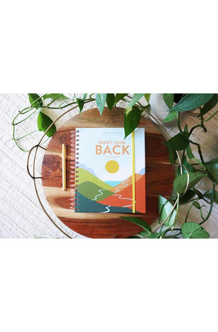 Image of Don't Look Back Planner: A Yearlong Organizer for Getting Unstuck and Moving Forward with Passion and Purpose