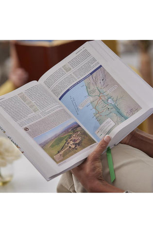 Image of Evangelical Study Bible: Christ-centered. Faith-building. Mission-focused. (NKJV, Hardcover, Red Letter, Large Comfort Print)