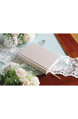 Image of NIV, Bride's Bible, Cloth over Board, Cream, Red Letter, Comfort Print