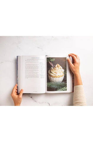 Image of Desserts: The Ultimate Cookbook (A Global History of Sweet Treats) (Ultimate Cookbooks)